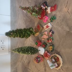 Lot dollhouse Christmas decorations